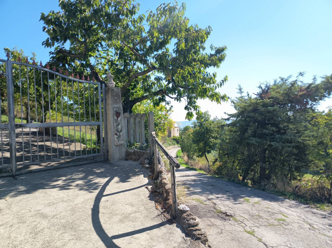 Villa bifamiliare in vendita a Castelbottaccio