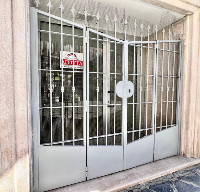 Locale commerciale in affitto a Campobasso