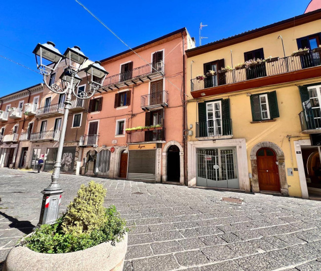 Locale commerciale in affitto a Campobasso