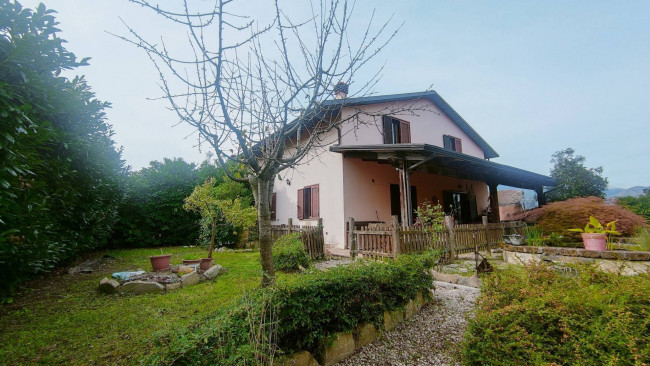 Villette a schiera in vendita a Vinchiaturo