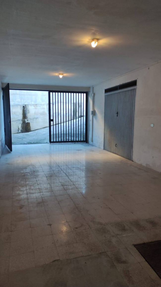 Box o garage in vendita a Campobasso