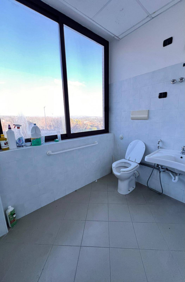 Locale commerciale in affitto a Campobasso