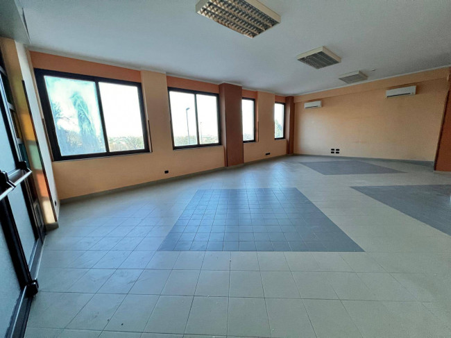 Locale commerciale in affitto a Campobasso