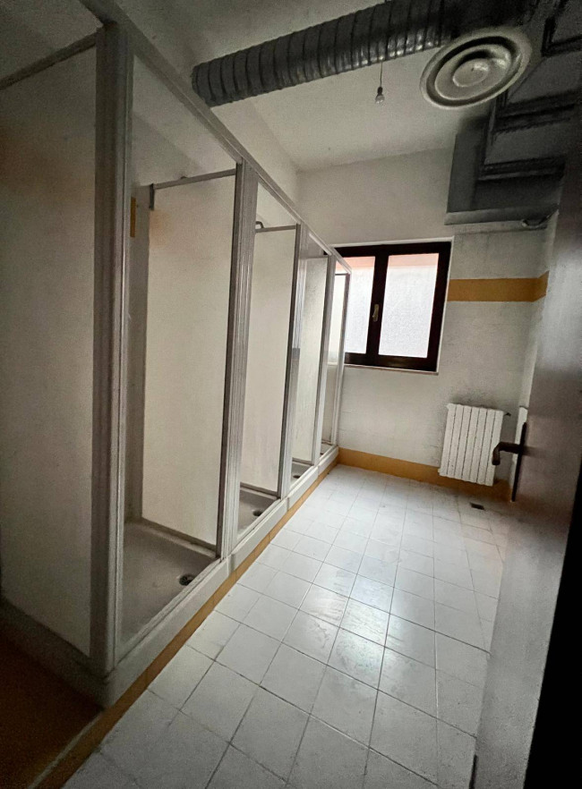 Locale commerciale in affitto a Campobasso