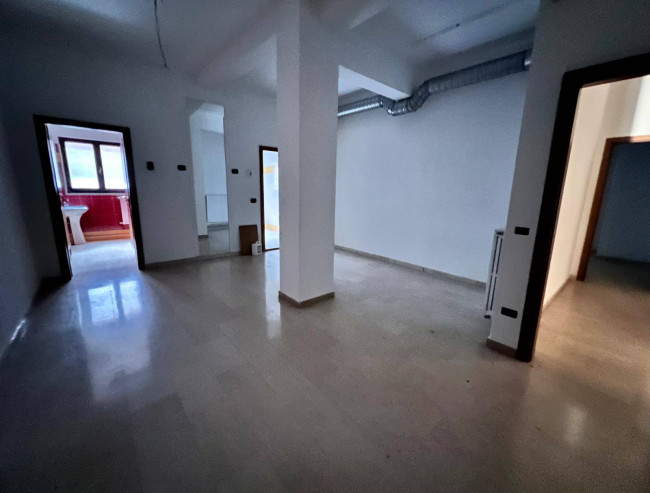 Locale commerciale in affitto a Campobasso