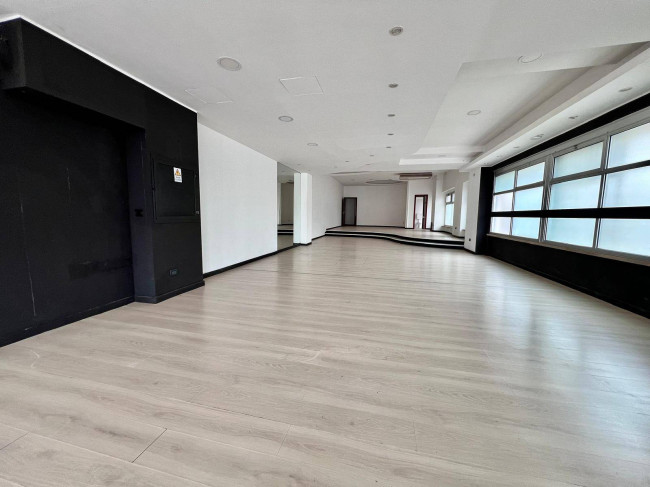 Locale commerciale in affitto a Campobasso