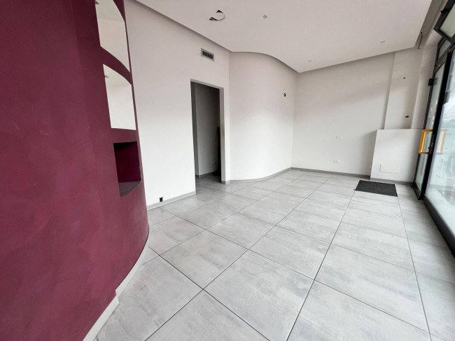 Locale commerciale in affitto a Campobasso