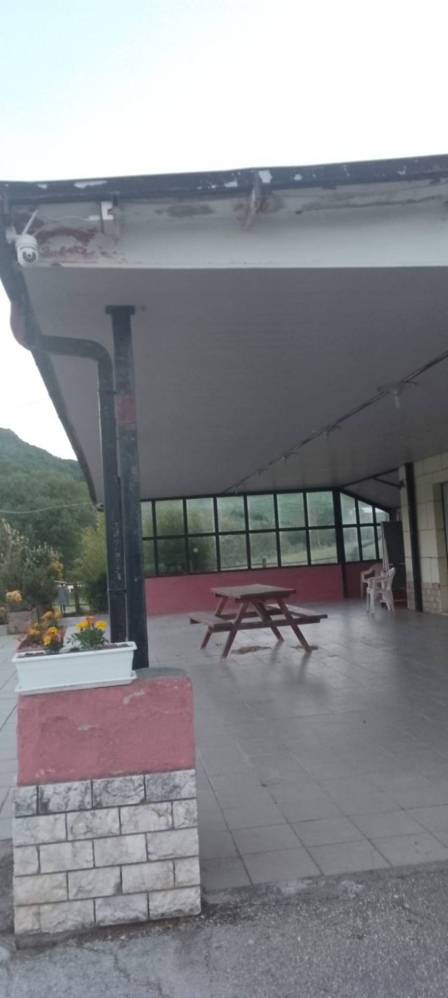 Locale commerciale in affitto a Castropignano