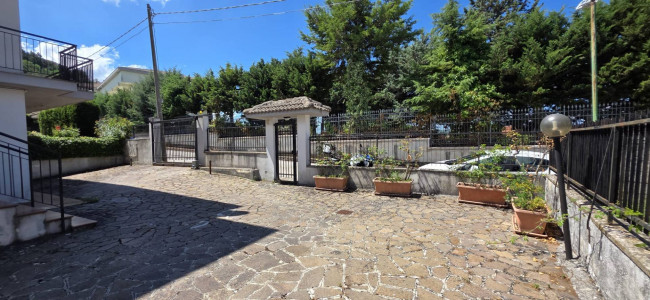Villa bifamiliare in vendita a Ferrazzano