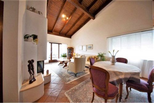 for sale in Comano