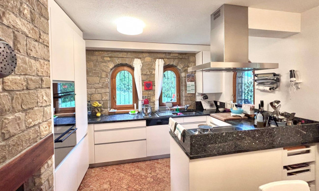 Casa / Villa in vendita a Collina d'Oro