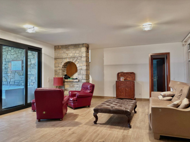 Casa / Villa in vendita a Collina d'Oro