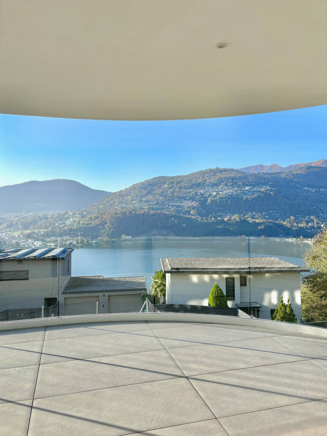 Appartamento in vendita a Collina d'Oro