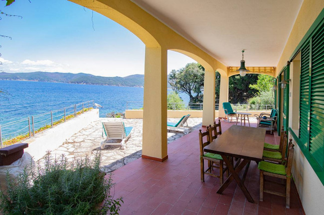 Appartamento in affitto a Marciana Marina