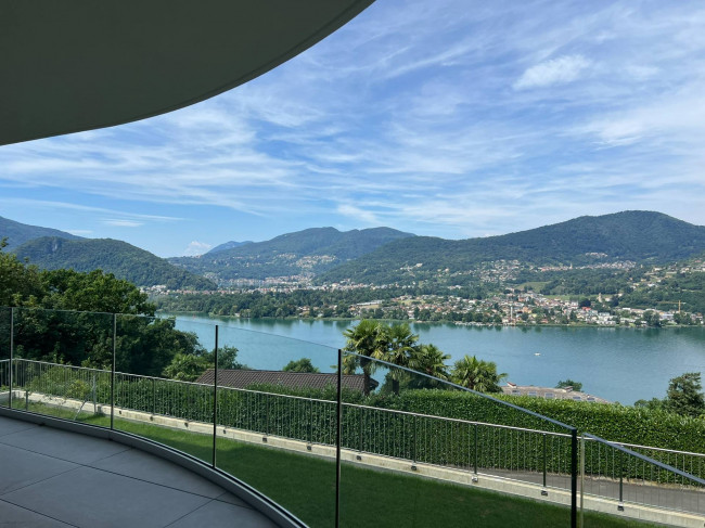 Appartamento in vendita a Collina d'Oro