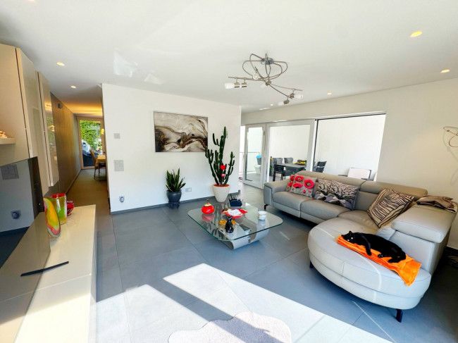 Casa a schiera in vendita a Origlio