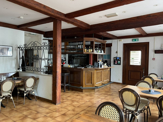 Hotel in vendita a Brusino Arsizio