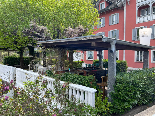 Hotel in vendita a Brusino Arsizio