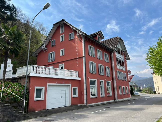 Hotel in vendita a Brusino Arsizio