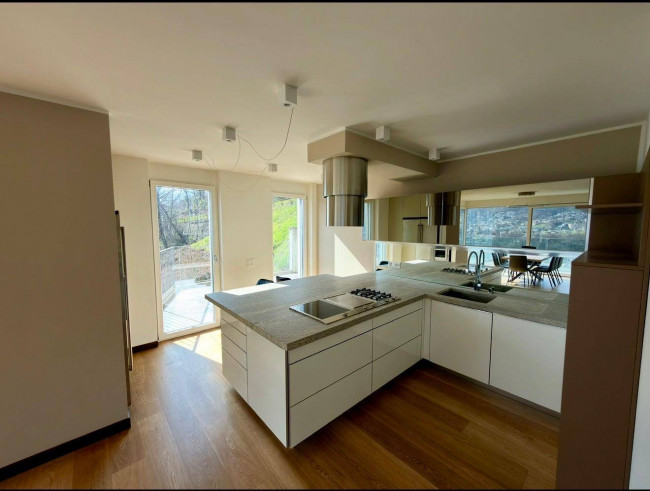 Apartment for sale in Canobbio