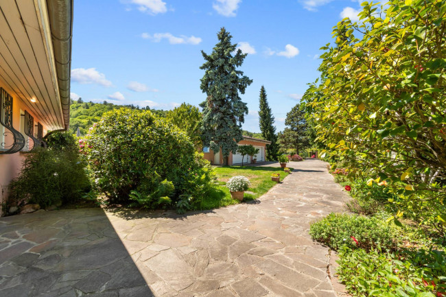 Casa / Villa in vendita a Curio
