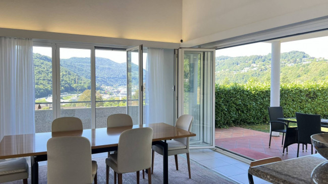 Casa / Villa in vendita a Collina d'Oro