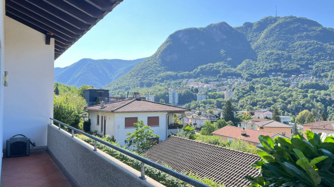 Casa / Villa in vendita a Collina d'Oro