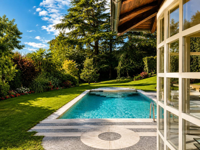 Villa singola in vendita a Savosa