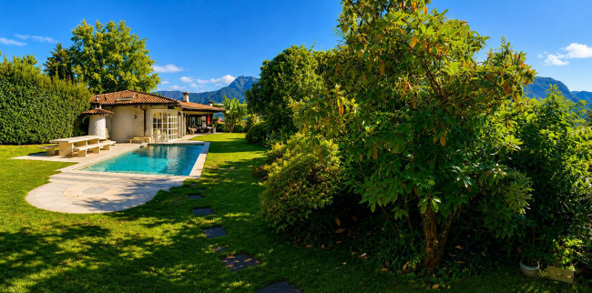 Villa singola in vendita a Savosa