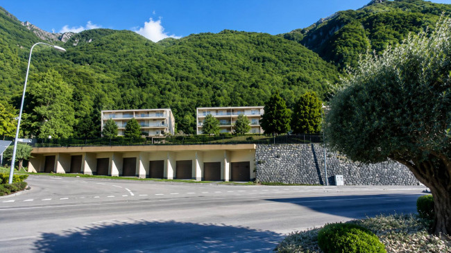 Land for sale in Melano