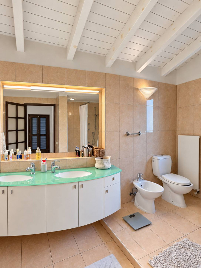 Casa / Villa in vendita a Comano