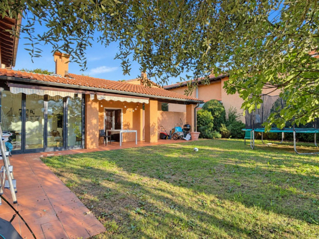 Casa / Villa in vendita a Comano