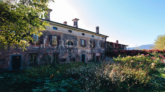 Palazzo in affitto a Villa Pedergnano, Erbusco (BS)