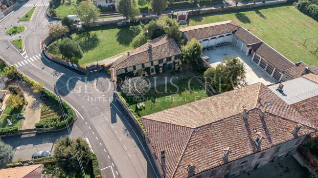 Palazzo in affitto a Villa Pedergnano, Erbusco (BS)