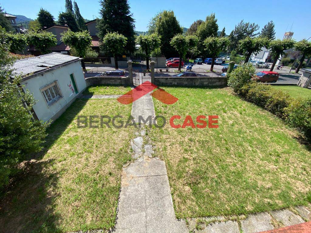 Villa Unifamiliare - Indipendente ALZANO LOMBARDO vendita    Bergamo Case