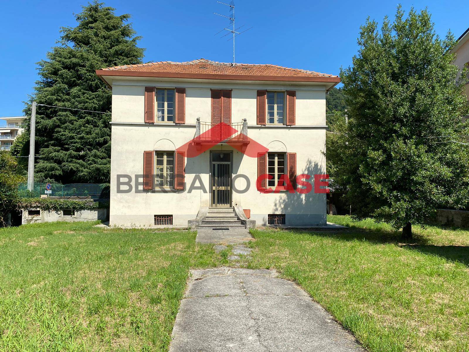 Villa Unifamiliare - Indipendente ALZANO LOMBARDO vendita    Bergamo Case