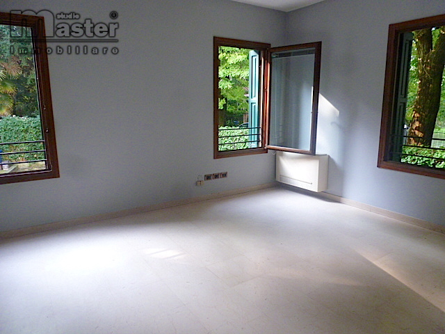 Ufficio - Loc.Com. TREVISO affitto  Tribunale  Studio Master Immobiliare
