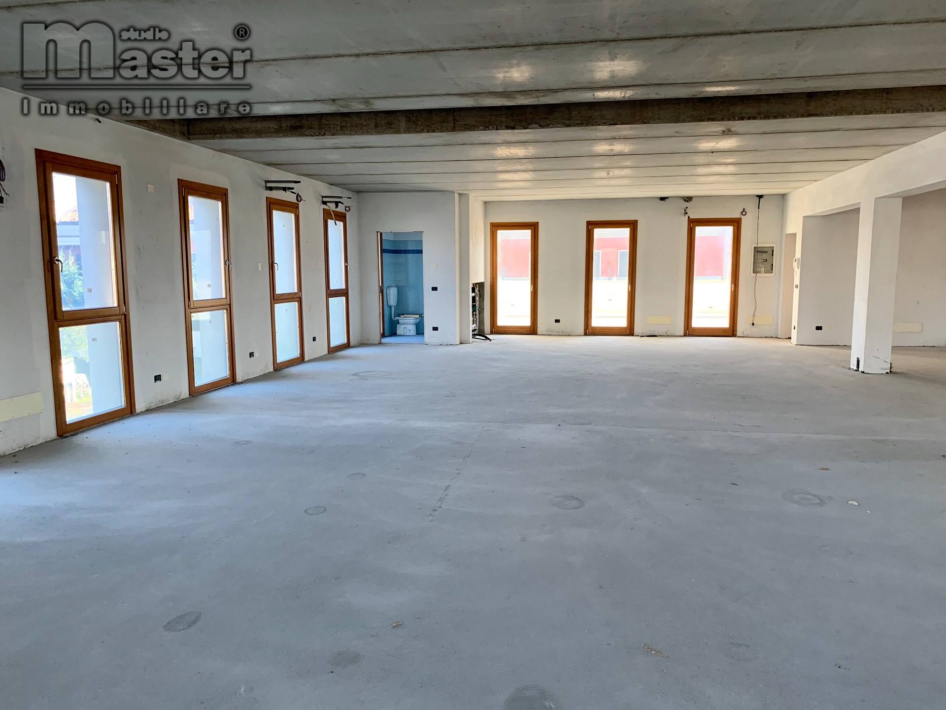 Ufficio - Loc.Com. TREVISO vendita  Viale della Repubblica  Studio Master Immobiliare