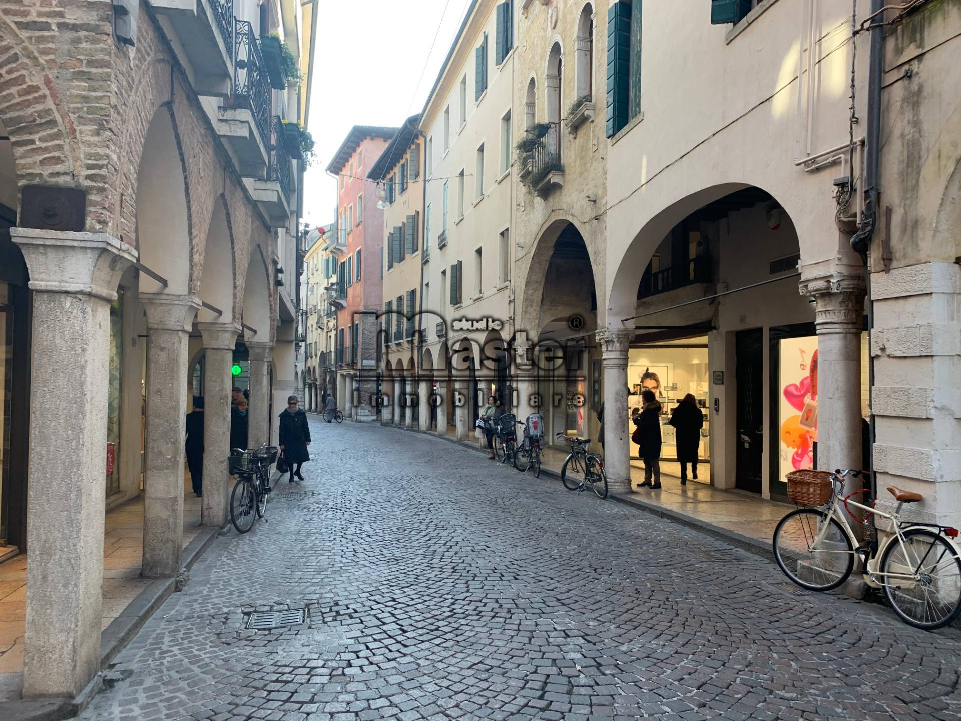 Negozio - Loc.Com. TREVISO affitto  Centro storico  Studio Master Immobiliare