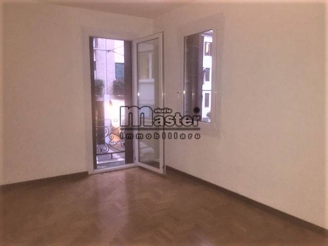Ufficio - Loc.Com. TREVISO affitto  Centro storico  Studio Master Immobiliare
