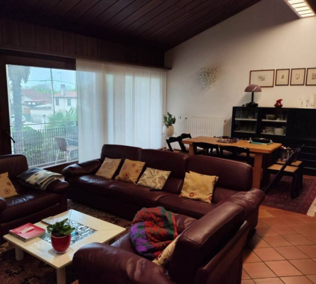 Villa bifamiliare