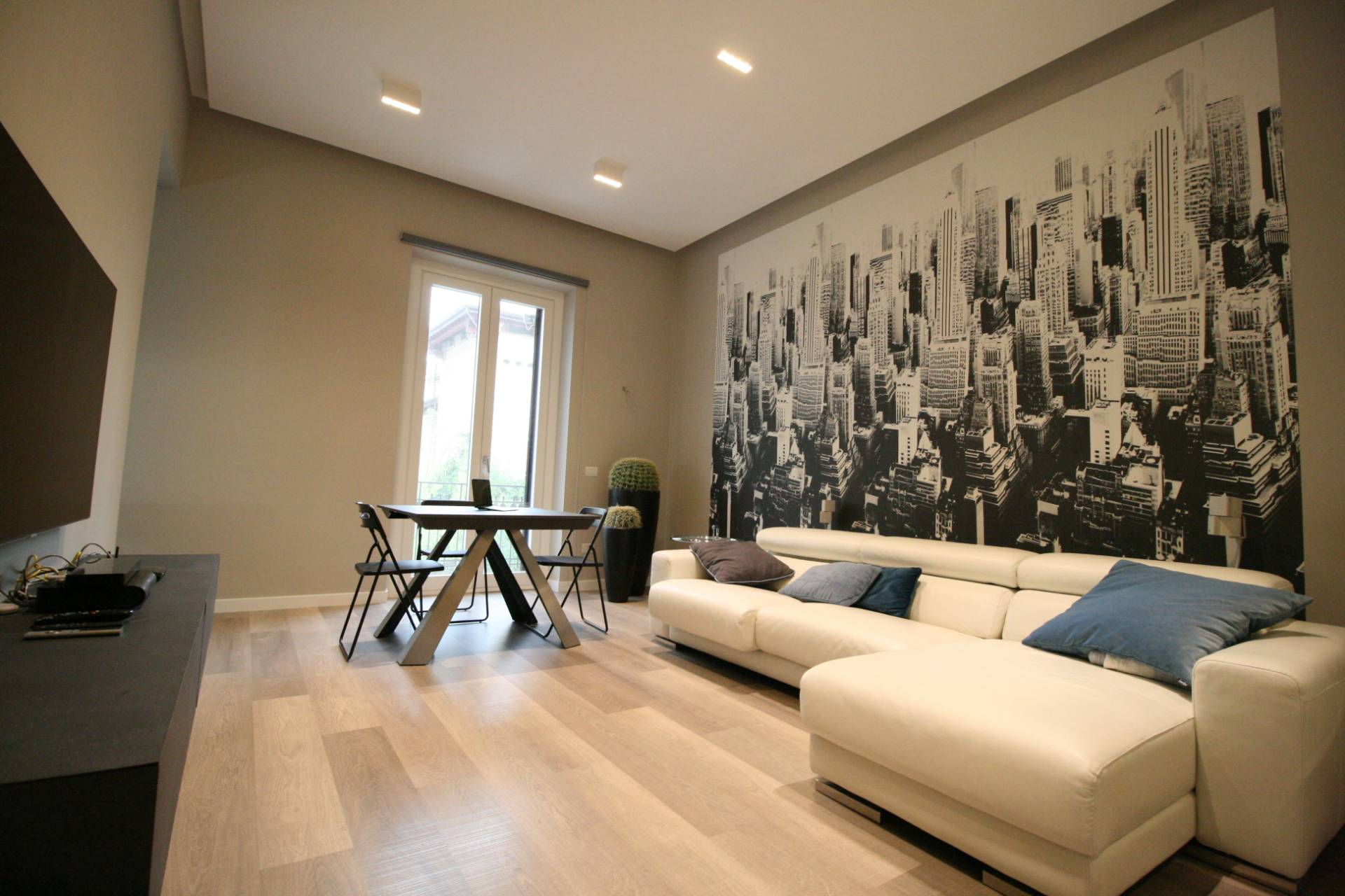Appartamento SAN BENEDETTO DEL TRONTO vendita  Centralissima  Universo Immobiliare