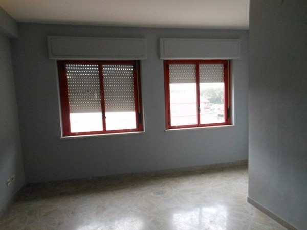 Negozio - Loc.Com. NAPOLI affitto  Agnano  Piper immobiliare&servizi