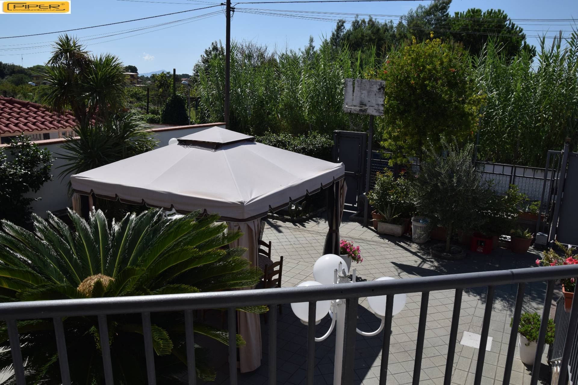 Villa GIUGLIANO IN CAMPANIA vendita  Varcaturo  Piper immobiliare&servizi