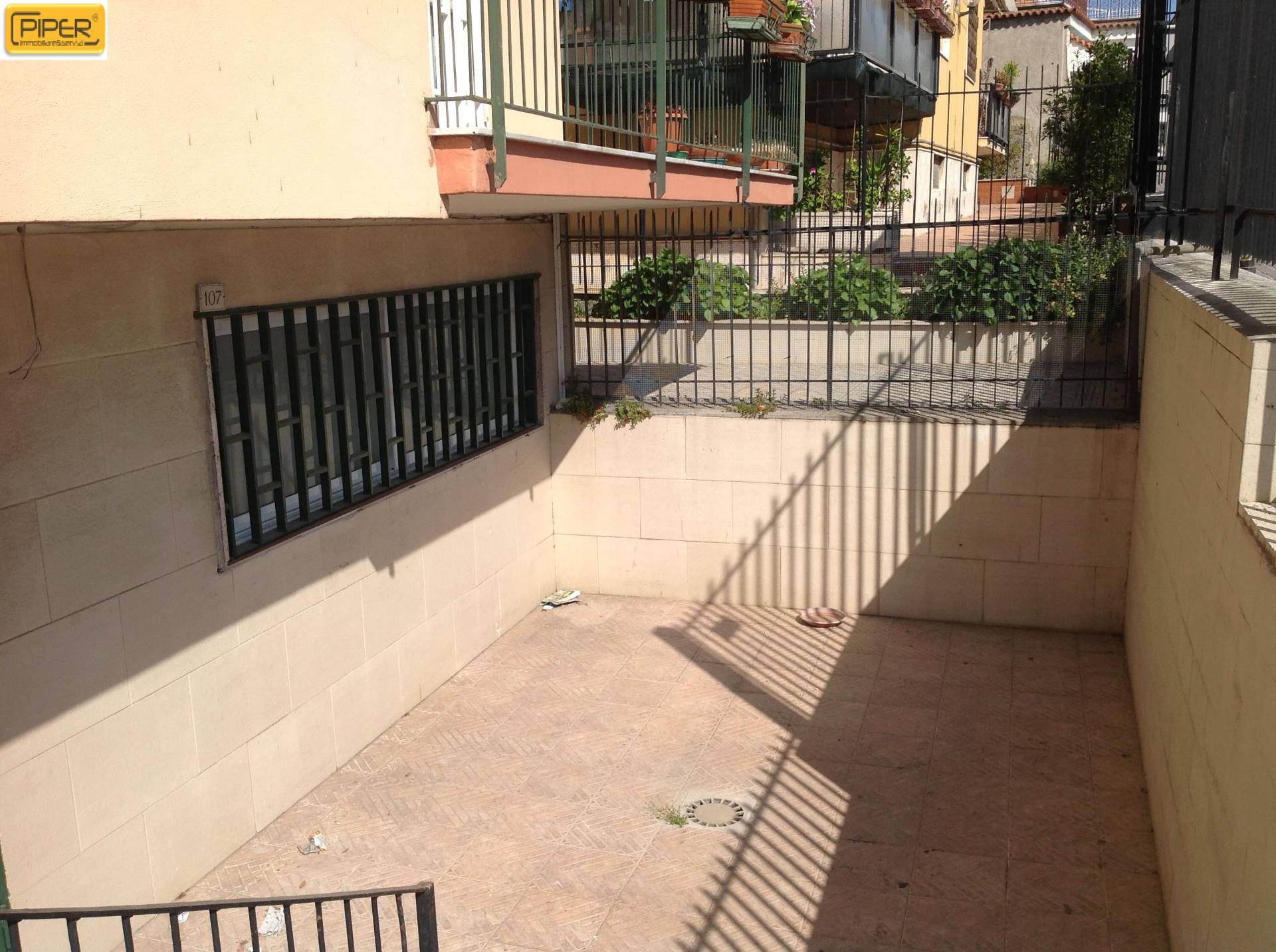 Negozio - Loc.Com. POZZUOLI affitto  Pozzuoli Solfatara  Piper immobiliare&servizi