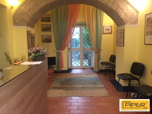  pozzuoli affitto quart: pozzuoli centro piper-immobiliare&servizi