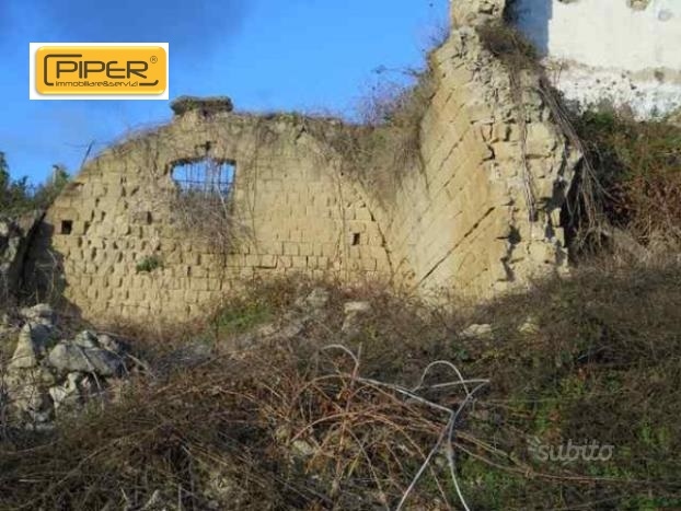 Stabile intero - Palazzo POZZUOLI vendita  Pozzuoli Alta  Piper immobiliare&servizi