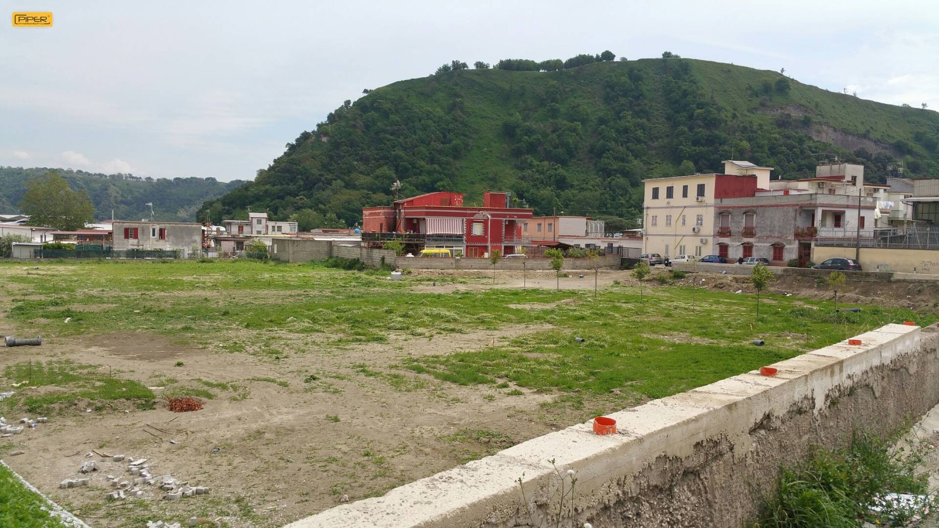 Terreno NAPOLI affitto  Agnano  Piper immobiliare&servizi