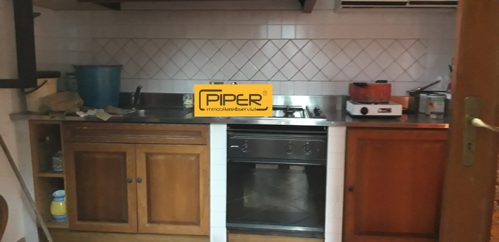 Negozio - Loc.Com. POZZUOLI vendita  Pozzuoli Solfatara  Piper immobiliare&servizi