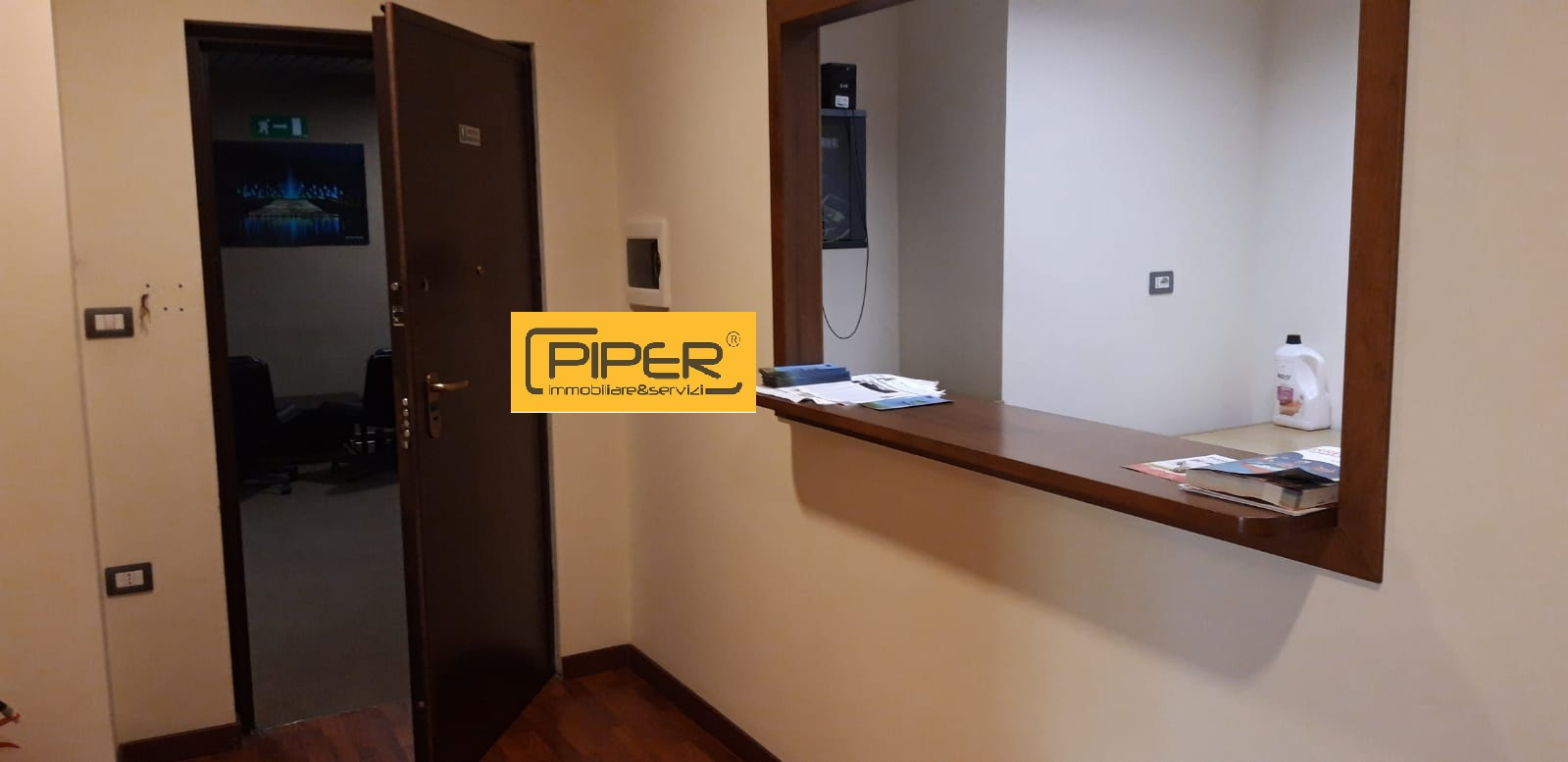 Negozio - Loc.Com. POZZUOLI affitto  Pozzuoli  Piper immobiliare&servizi